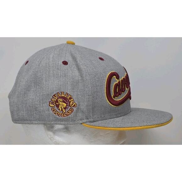 New Era‎ 9FIFTY Cleveland Cavaliers NBA Hardwood Classics Men's SnapBack Hat Cap - Picture 3 of 11